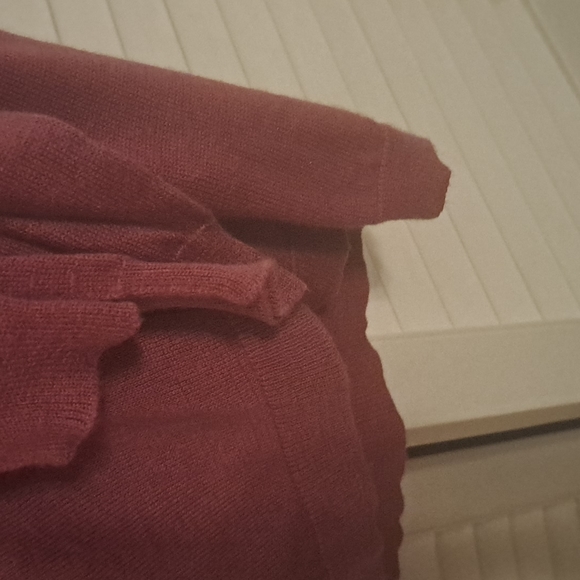 Plum Neiman Marcus cashmere cardigan medium-large - Picture 12 of 12